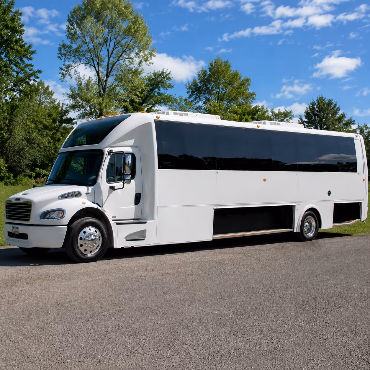 airport bus rentals for toledo sports teams and travel groups
