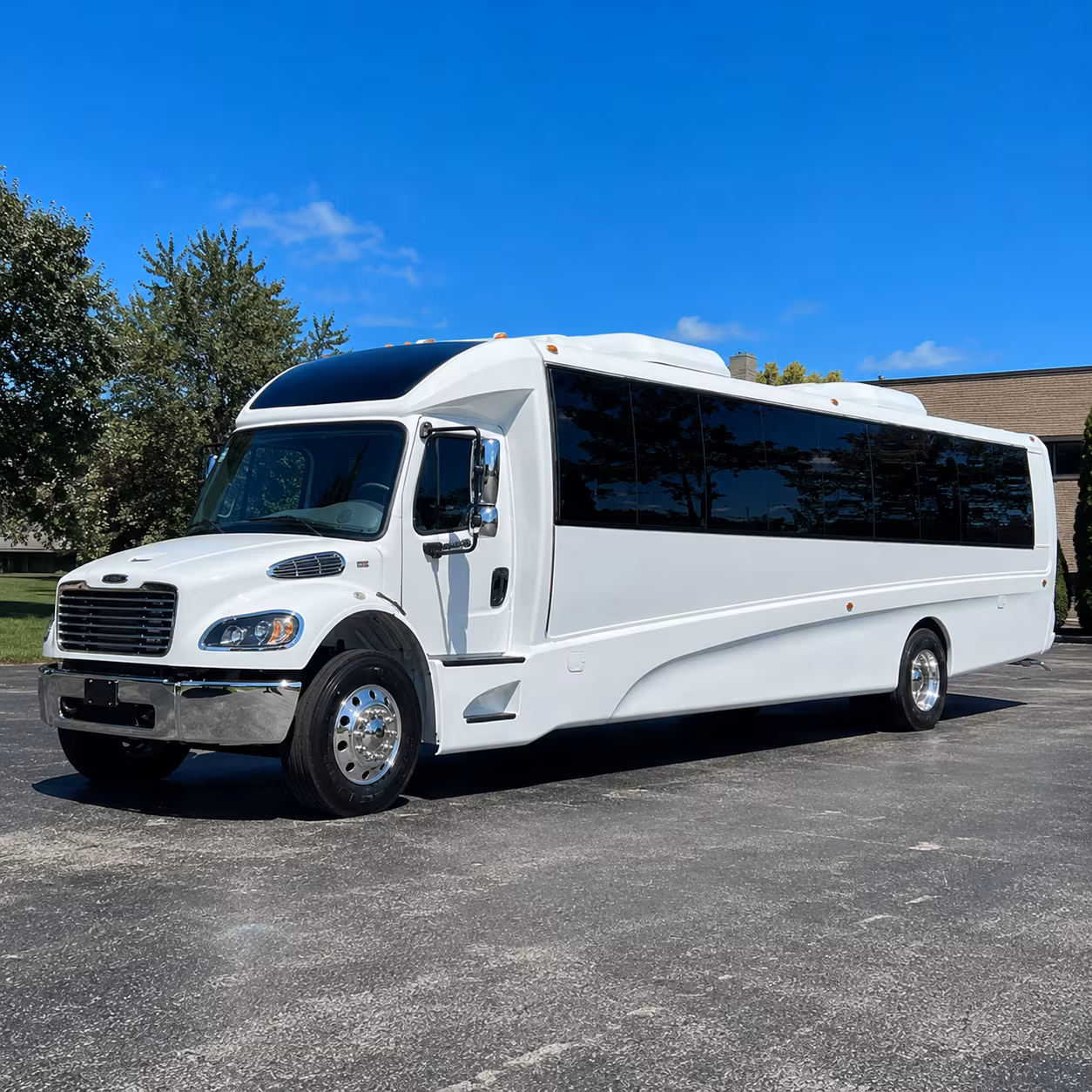 find the perfect transportation for your next airport transfer 3