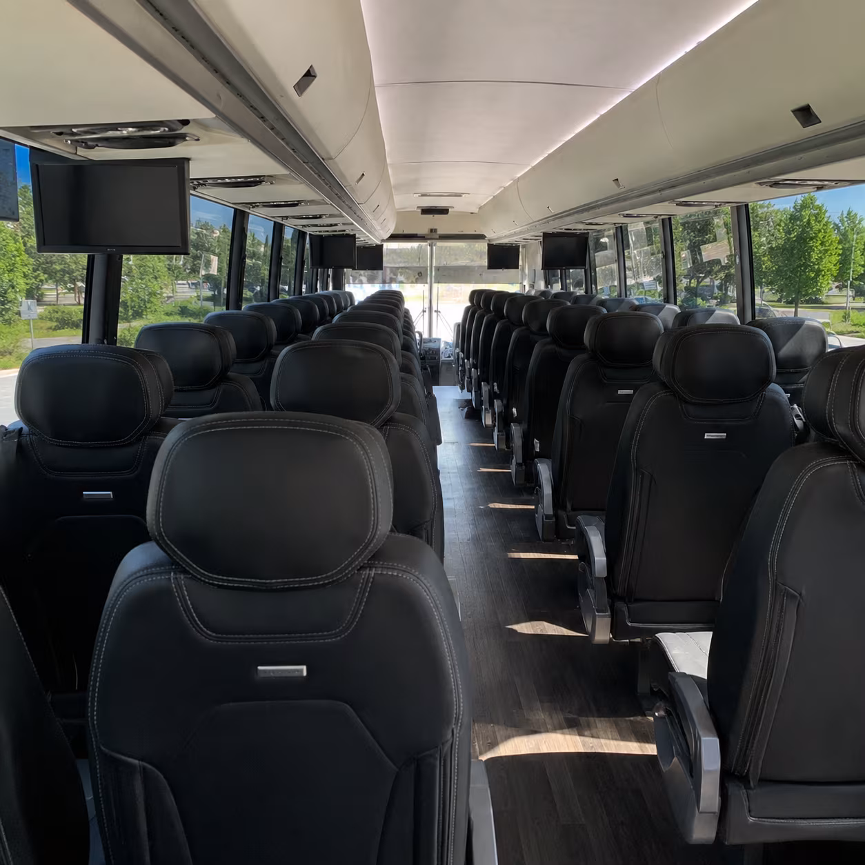 find the perfect transportation for your next corporate event 3