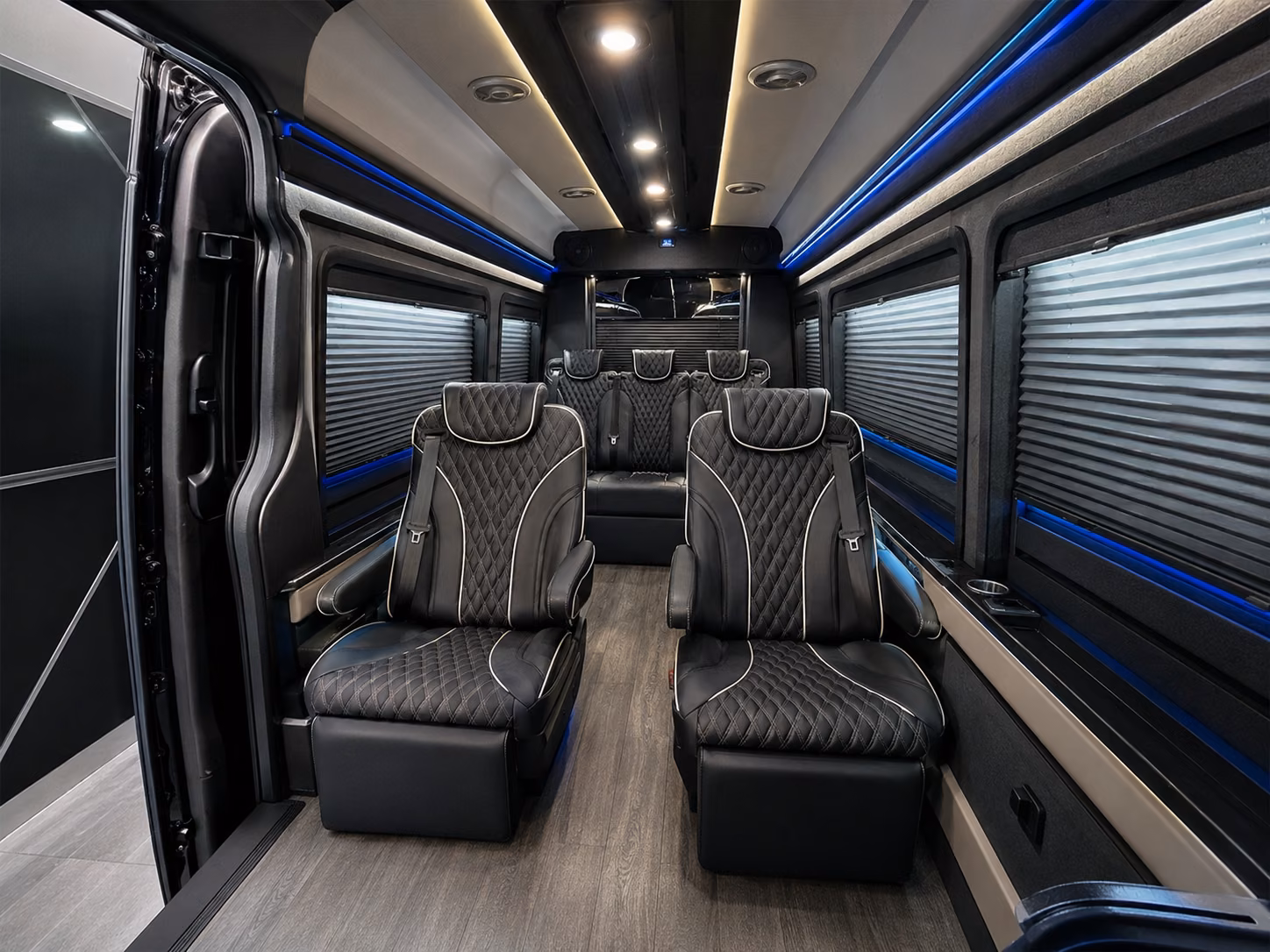hotel shuttle buses connecting toledo s downtown hotels to tol