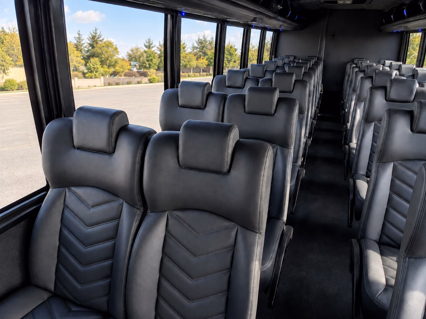 minibuses for smaller concert groups in toledo