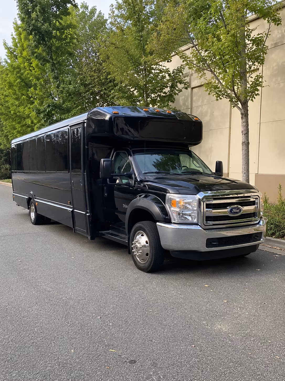 party buses in toledo for the ultimate prom night ride