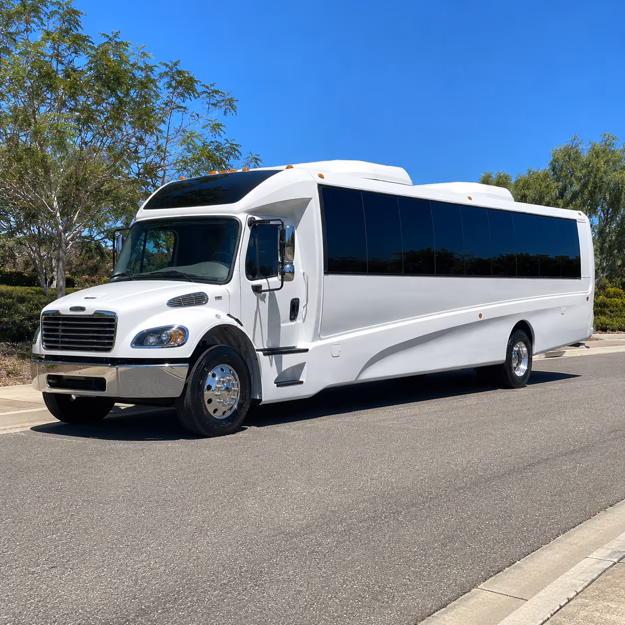 toledo 30 passenger minibus