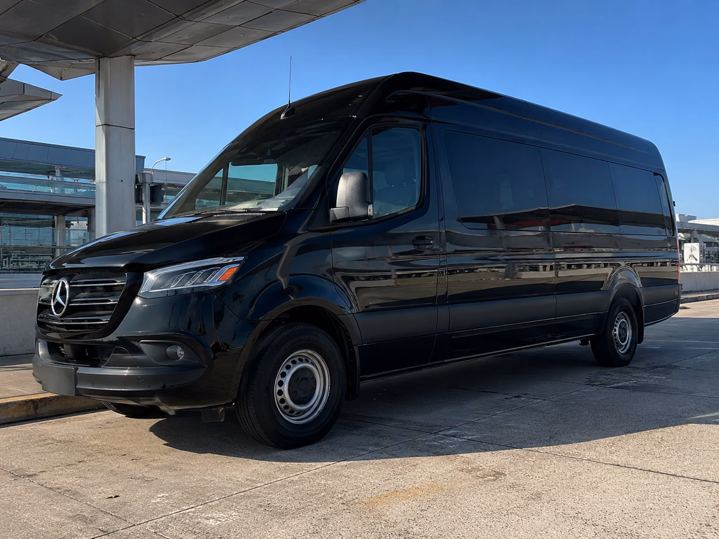 toledo sprinter van with driver