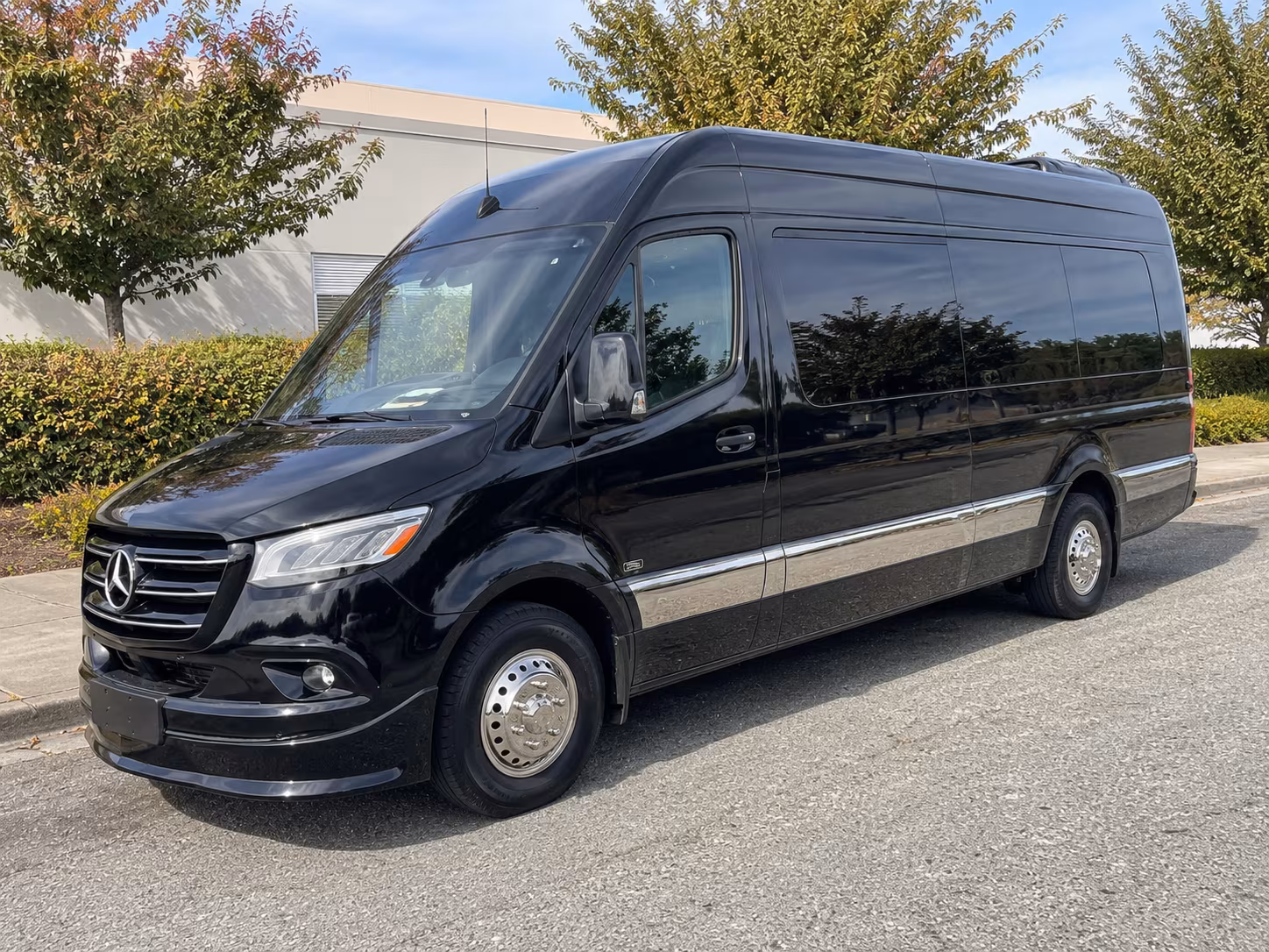 wedding shuttle buses serving toledo and the surrounding area